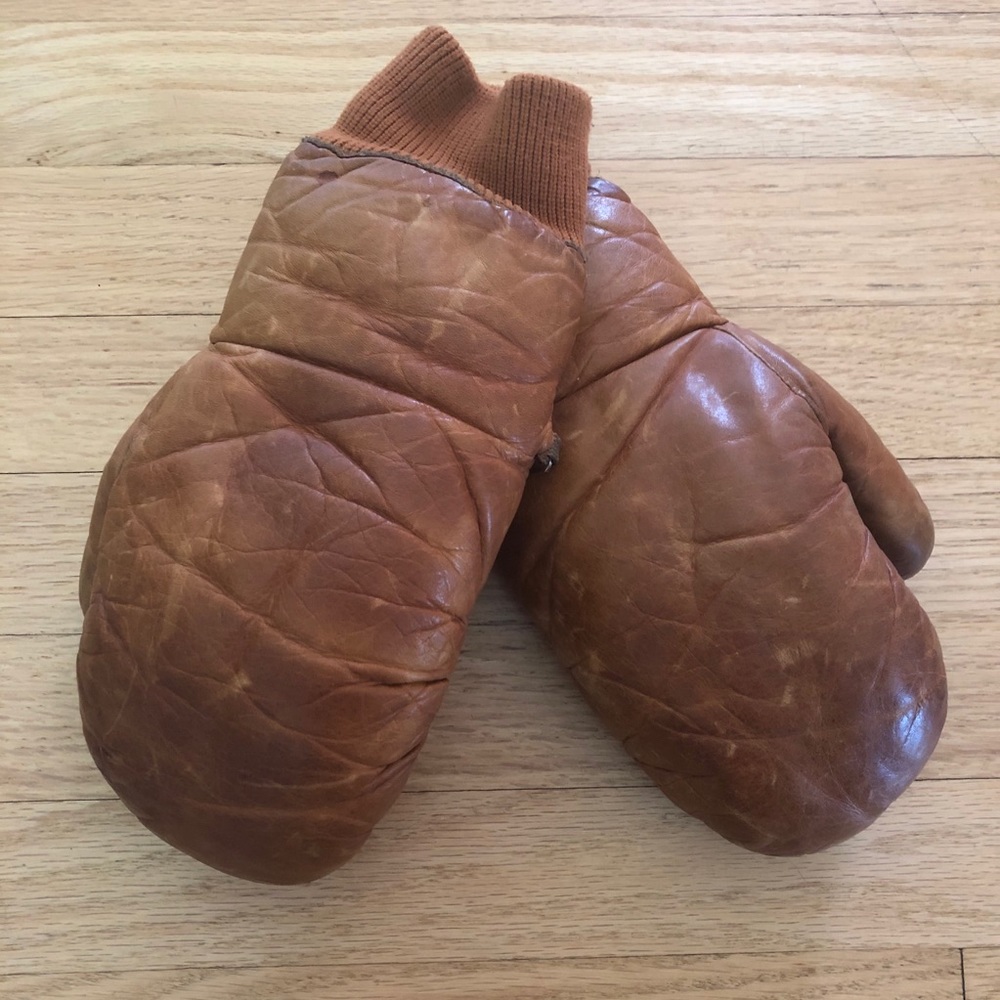 🌿 Brown Leather Boxing Gloves Home Decor